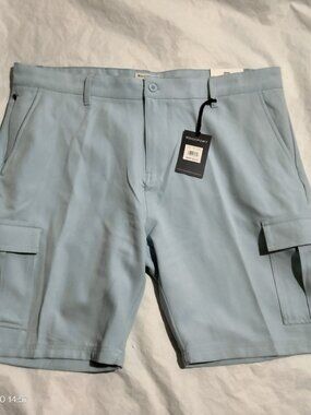 Rockport Men’s Tech Cargo Shorts NWT Size 38 Light Blue 9” Inseam Stretch